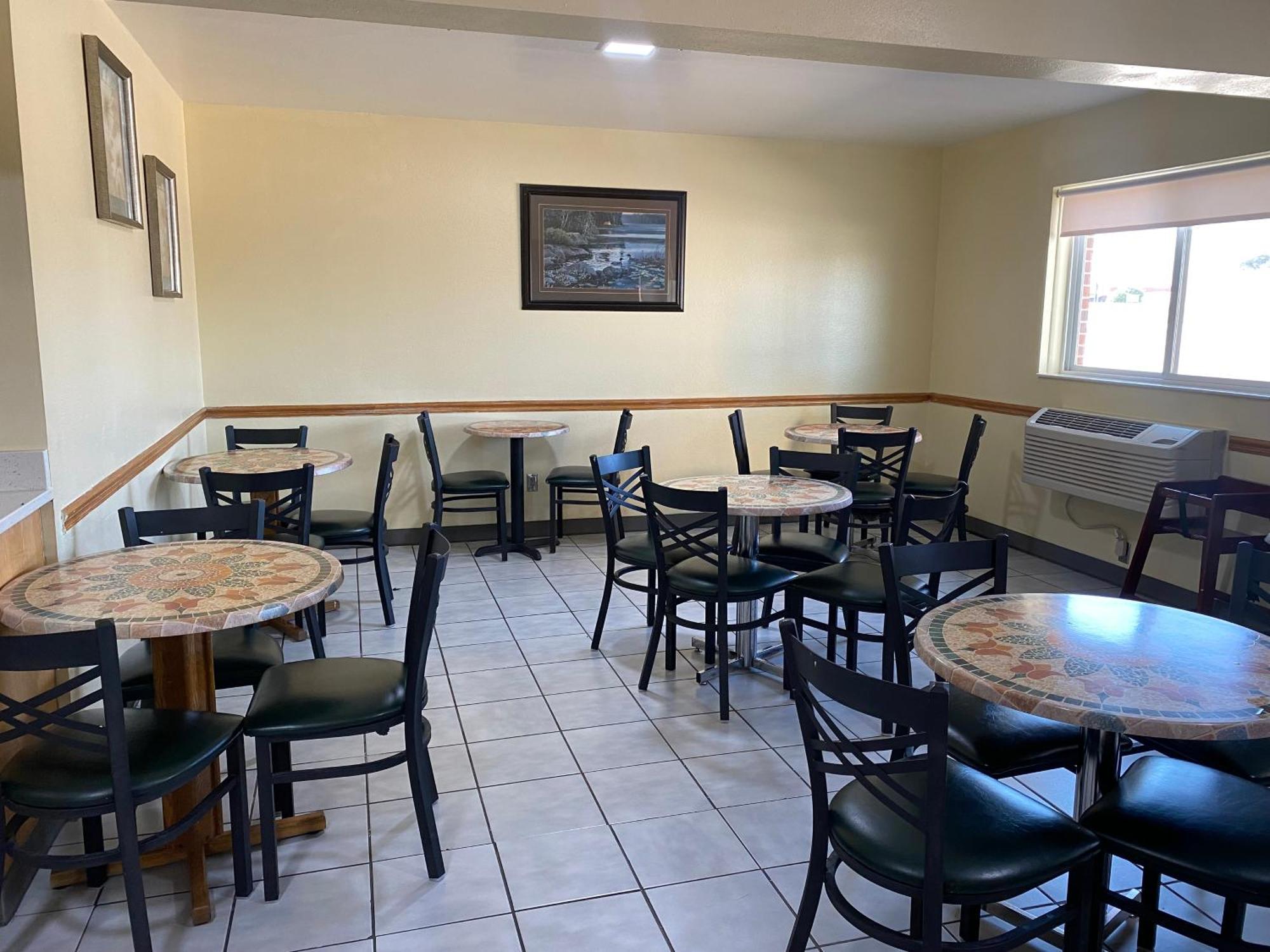 Super 8 By Wyndham Ogallala Extérieur photo