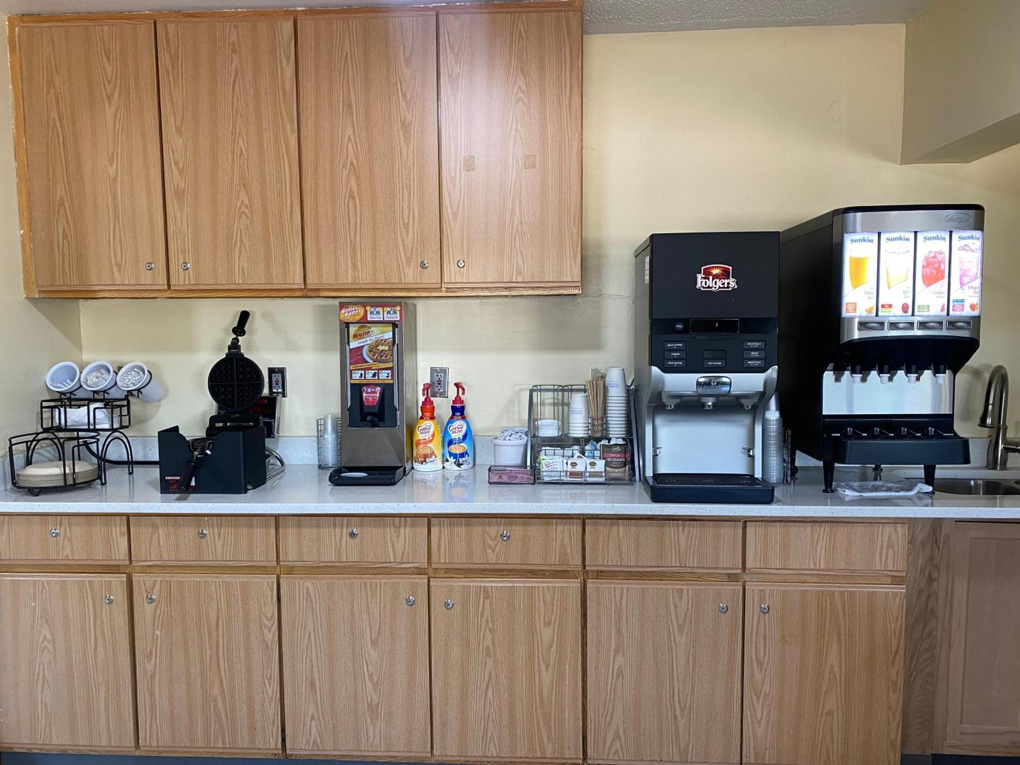 Super 8 By Wyndham Ogallala Extérieur photo