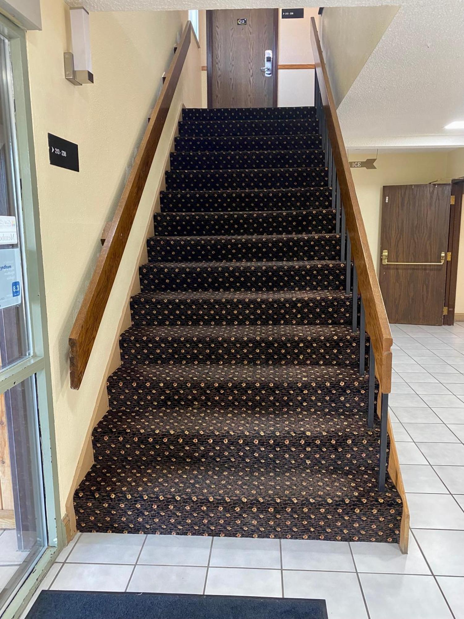 Super 8 By Wyndham Ogallala Extérieur photo