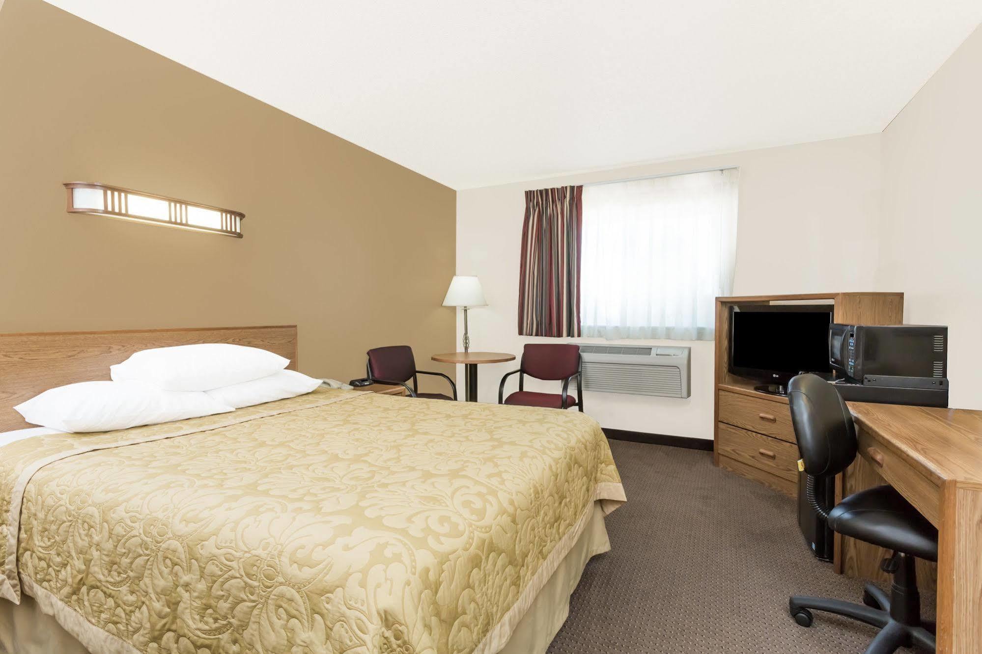 Super 8 By Wyndham Ogallala Extérieur photo