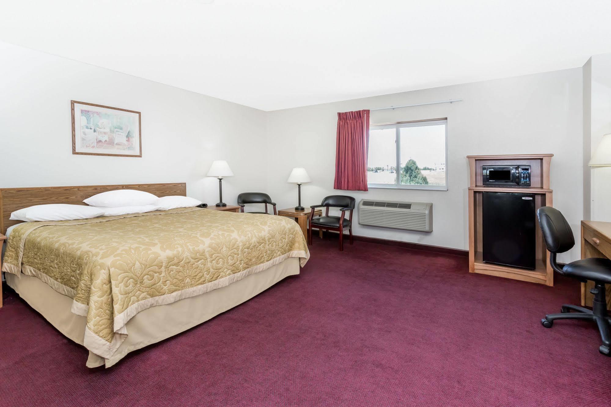 Super 8 By Wyndham Ogallala Extérieur photo
